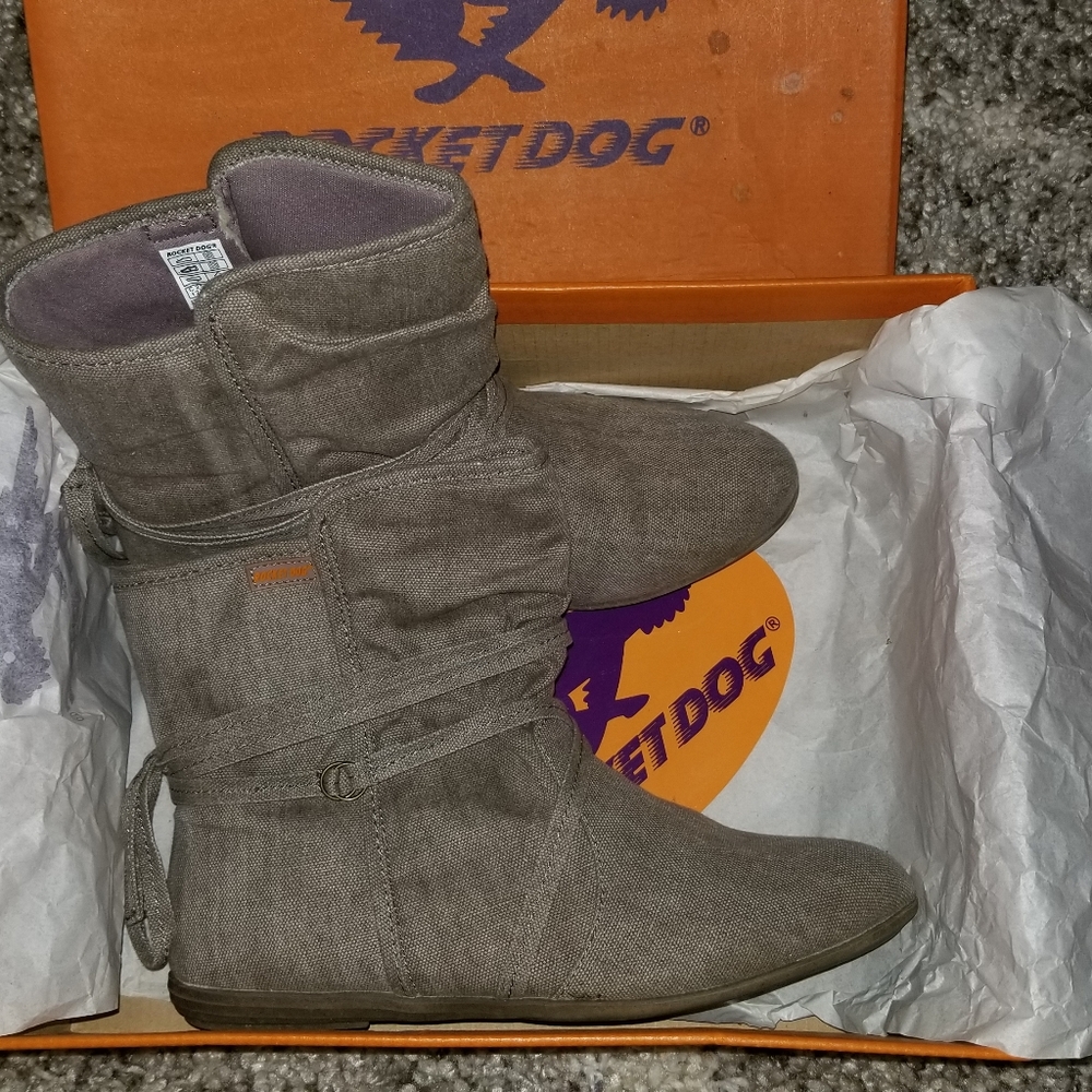 Rocket Dog short boots 6.5